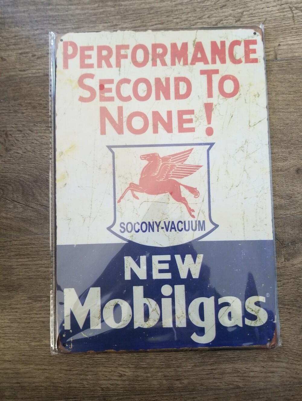 Mobilgas Vintage-Style Metal Wall Sign - Red, Blue, White